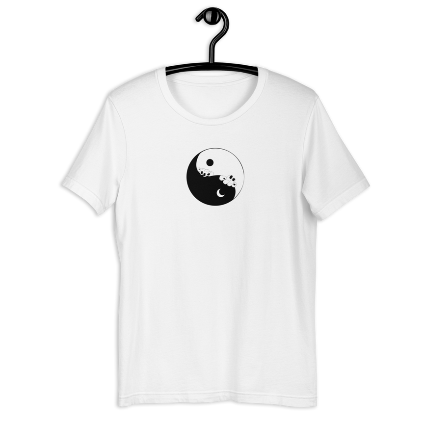 "Yin and Yang" T-Shirt by Ellehell